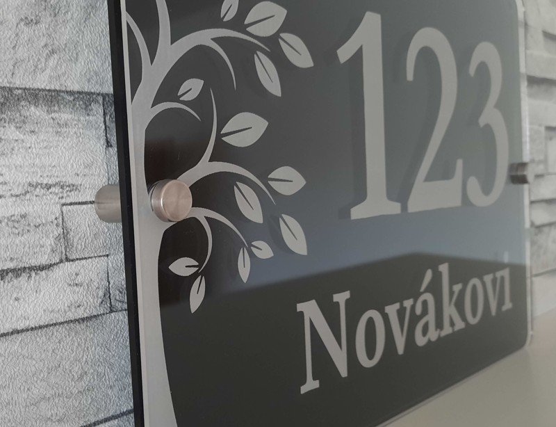 Designové číslo popisné z plexiskla