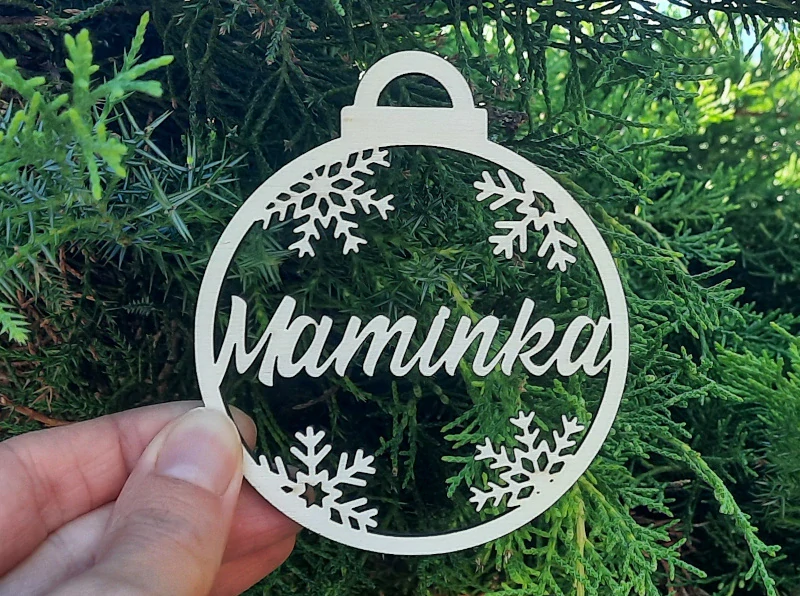 Vánoční ozdoba se jménem