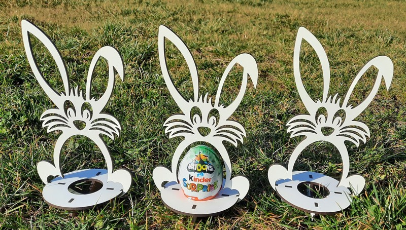 Bílý velikonoční zajíček – Stojánek na vajíčko (19 cm)