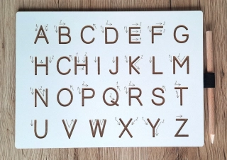 Tabulka k nácviku psaní s dřevěnou tužkou